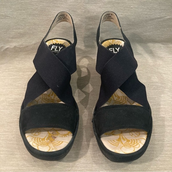 FLY LONDON Sz 40 Yaji Strap Pull On Comfort Stretch Crossover Straps Sandals - Picture 3 of 10